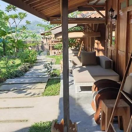 Villa Kayu Yogyakarta Eksteriør bilde