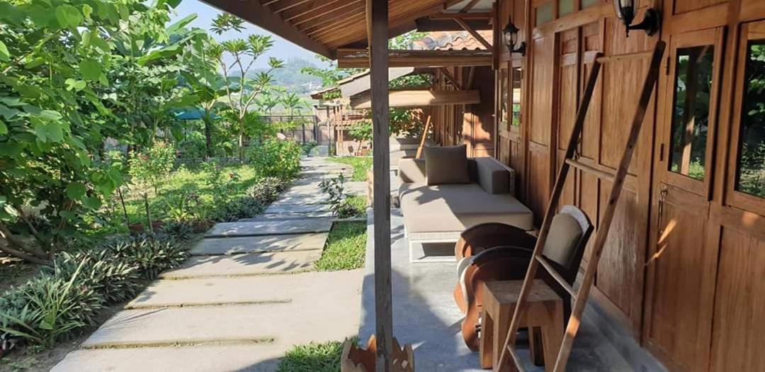 Villa Kayu Yogyakarta Eksteriør bilde